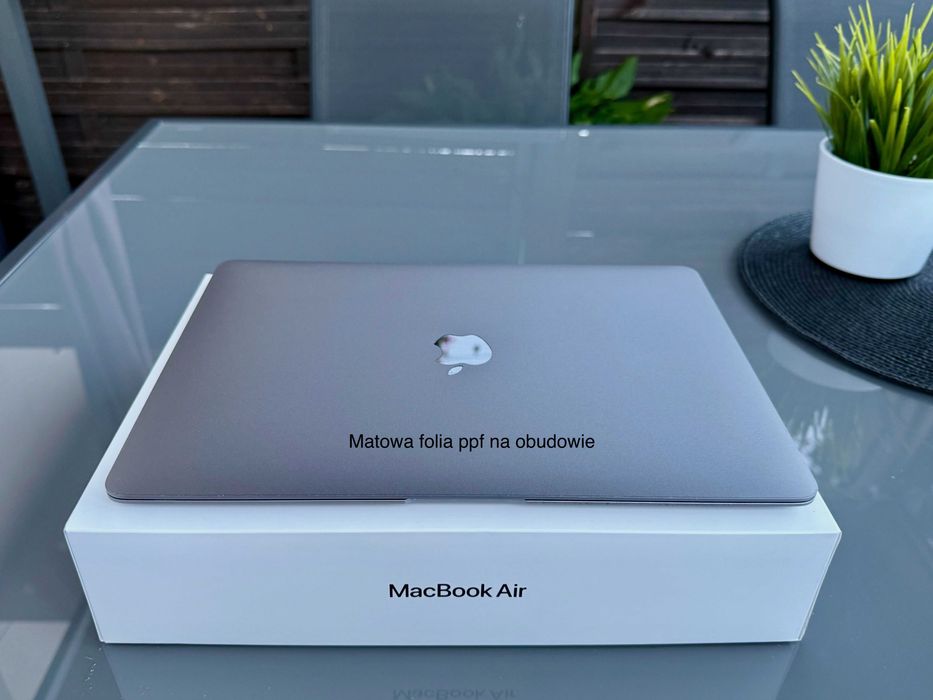 MacBook Air 13 M1 model A2337