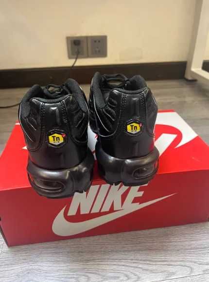 Czarny Nike Air Max Plus  R.36