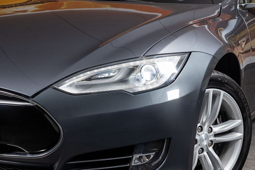 Tesla Model S 85 Perfomance521703076933160965