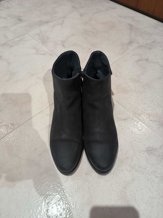 vendo Sandálias + Botas cubanas e salsa