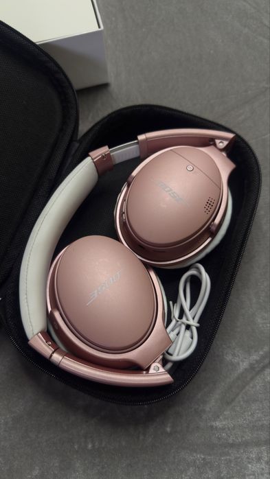Headphones Bose quietcomfort noise cancelling