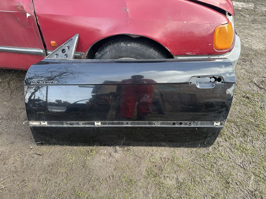 Передня ліва водійська дверка двері водія дверь левая БМВ е36 купе