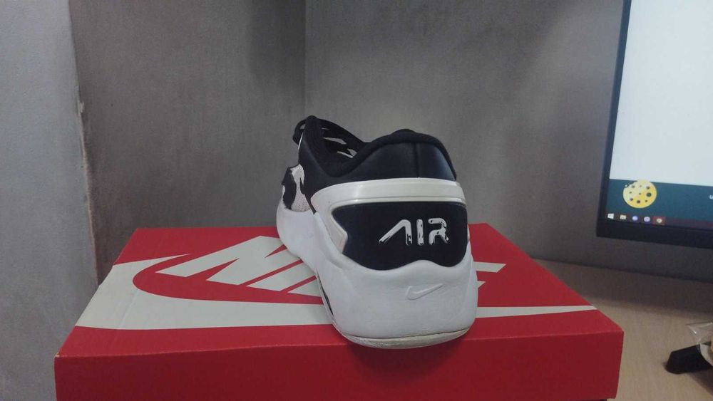 Кросівки NIKE AIR MAX BOLT BLACK (40 розмір)