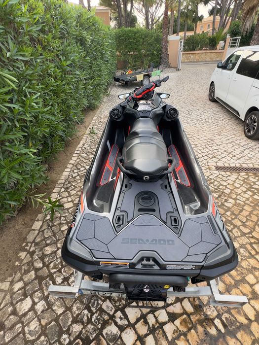 Yetski Sea-Doo RTX-X RS 300