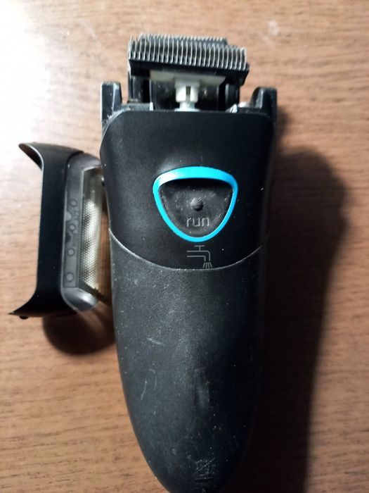 Продам електробритву Браун 190S-1,,зарядний блок,в робочому стані,акб