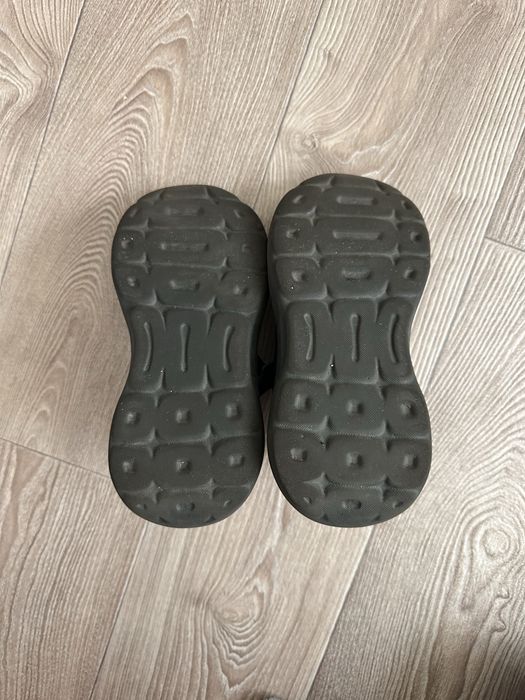 Дитячі кросівки Adidas