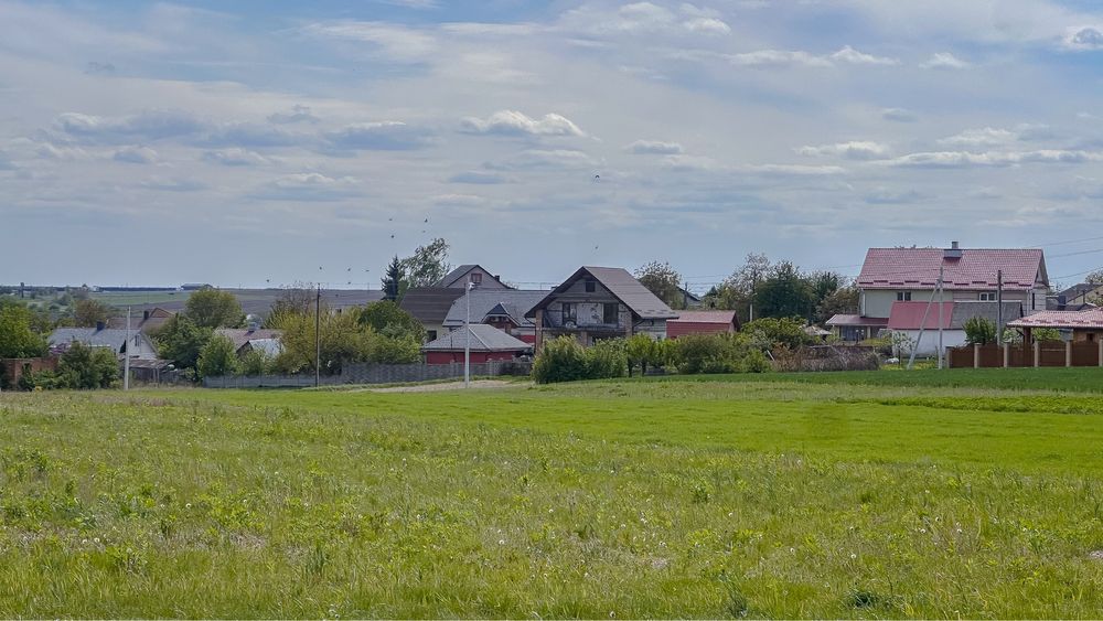 Продаж земельної ділянки  з великою площею в районі Червоних Гір, Колоденка