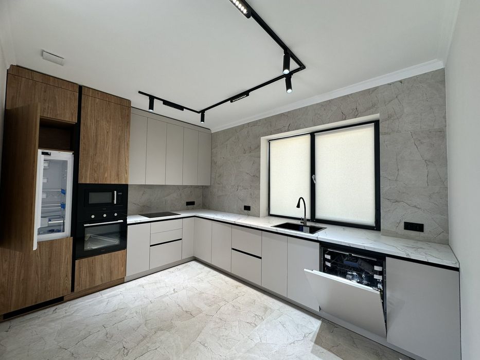 Продається сучасний дуплекс