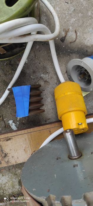 Двигатель постоянного тока с регулировкой оборотов