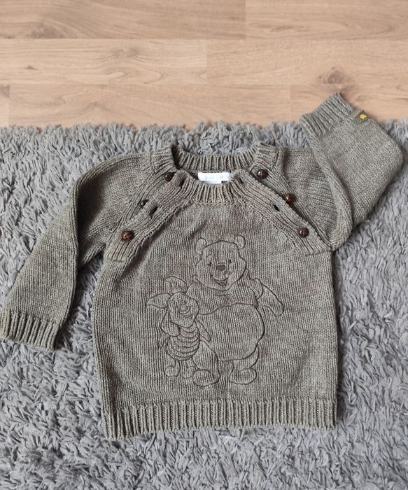 Sweterek dla chłopca z Kubusiem Puchatkiem H&M r. 74