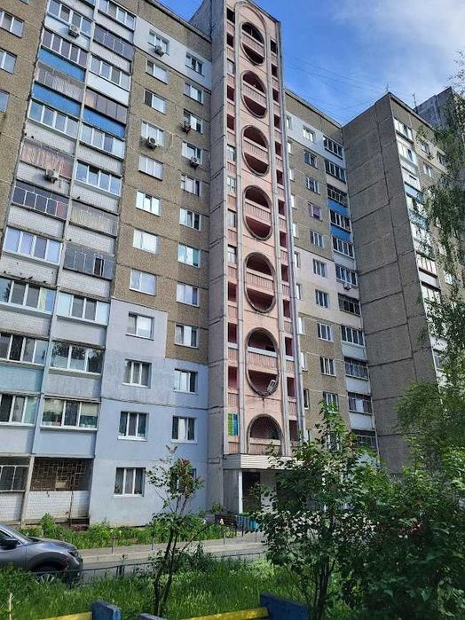 Бровари продам 2 кім.квартиру вул.Незалежності.