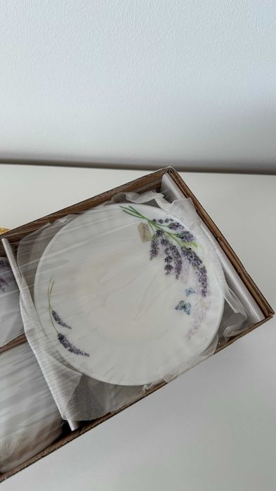 Conjunto de Chávenas - 12 Peças