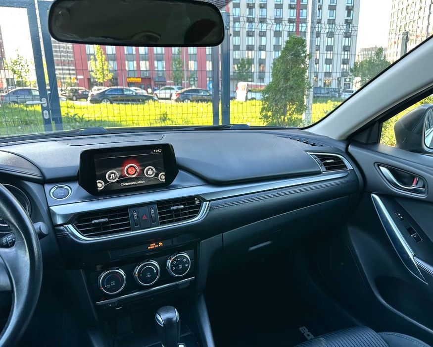 Продаж гарного авто Mazda 6