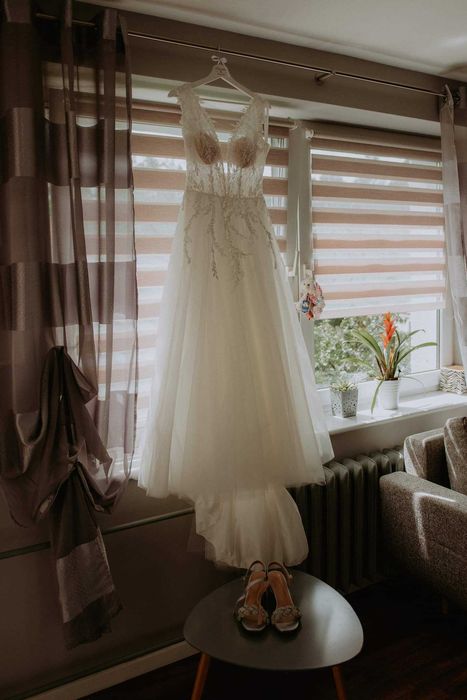 Suknia ślubna biała