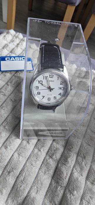 Zegarek uniwersalny Casio