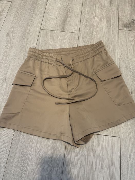 Spodenki damskie roz. S  Zara