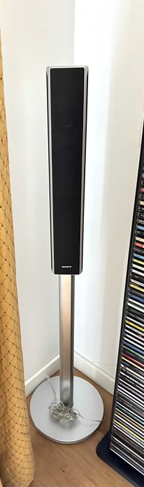 O Sony HCD-DZ700FW  combinando um receptor de Super Audio CD/DVD