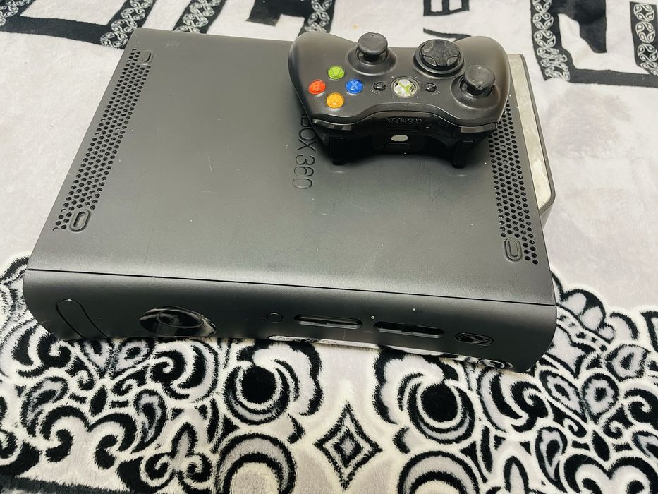 Xbox 360  консуль
