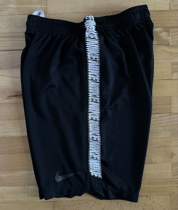 Чоловічі тренувальні шорти Nike Dry Squad 859908-010 розмір S
