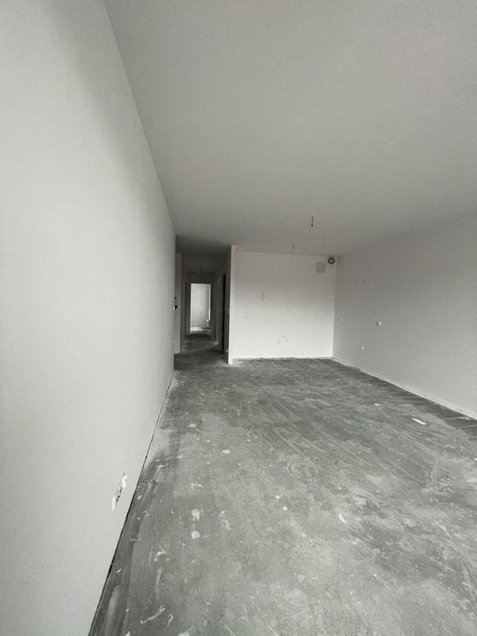 Шпаклівка та фарбування від 100 м². Малярные работы Киев. Підготовка стін, шпалери, декоративна штукатурка.  Поклейка шпалер обоев
