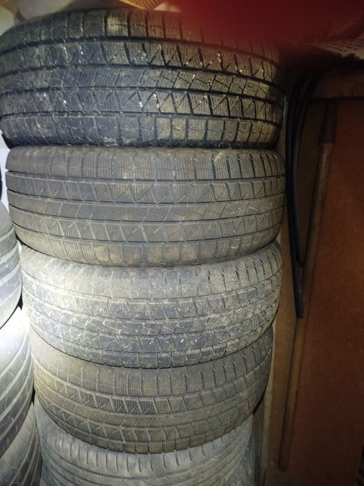 Шини 215/55/17 зима