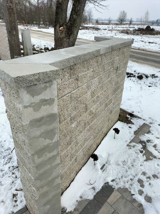 Montaż ogrodzeń panelowych, murowanie