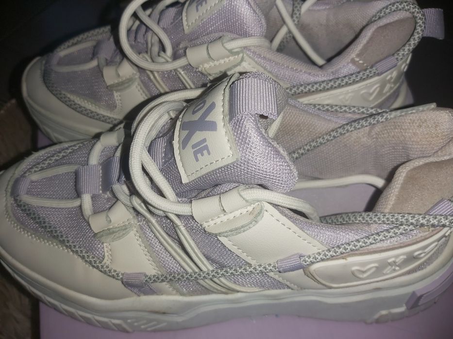 Buty oryginalne roxi węgiel. R.37.  Adidasy