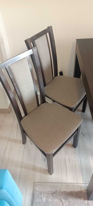 Sprzedam stół z krzesłami