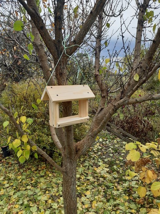 Годівничка для птахів ( збери сам)