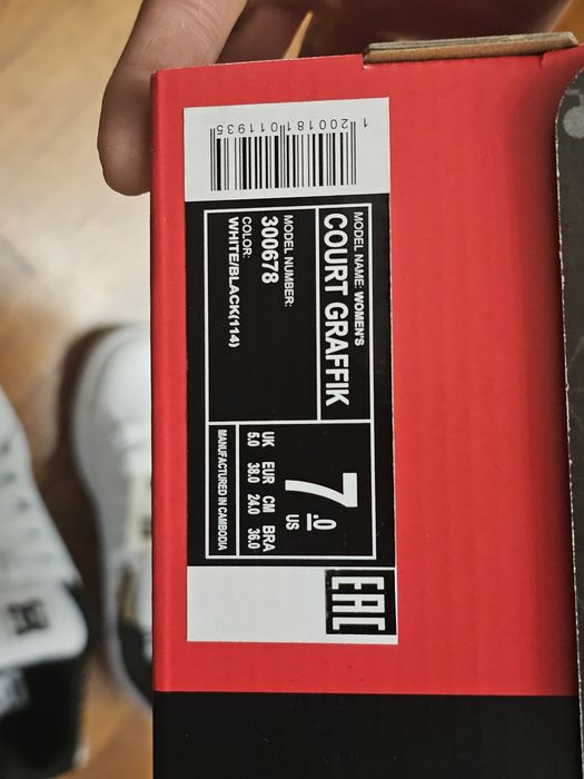 Nowe buty damskie | DC Court Graffik | skórzane, białe rozmiar 38