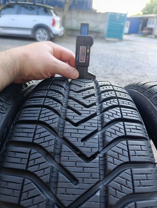 195/50/16 Pirelli snow control