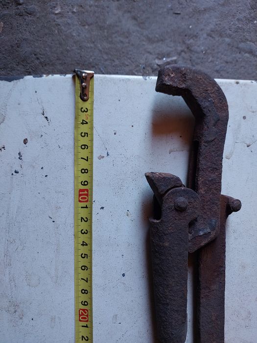 Ключ трубный газовый плашкодержатель