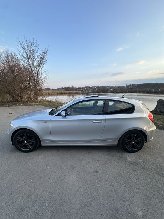 Продам BMW 1 серії в гарному стані привезена з німечини