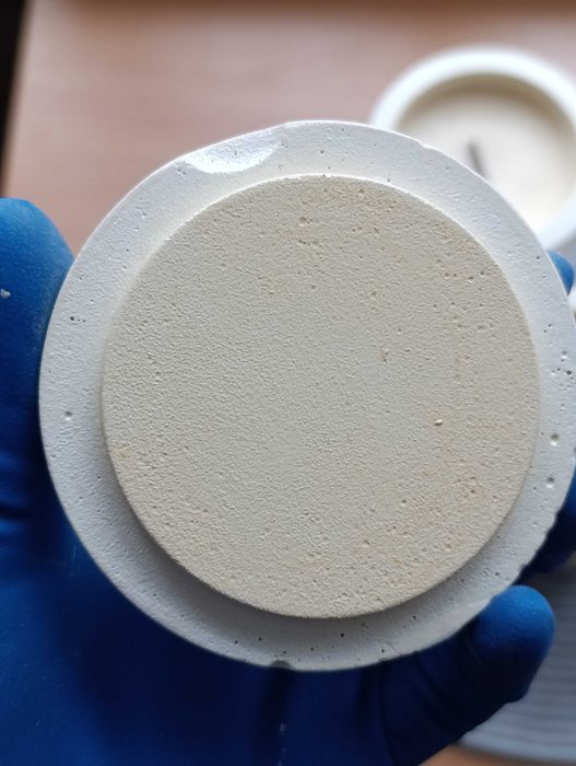 Соєві свічки в гіпсовому кашпо