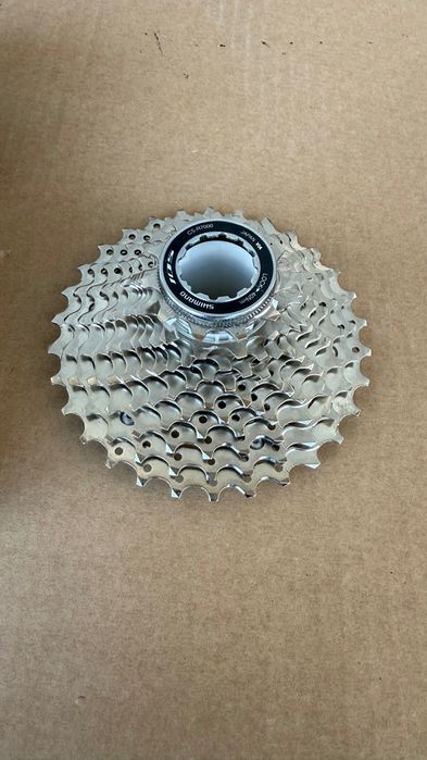 Kaseta SHIMANO 105 CS-R7000