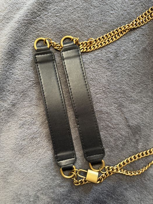 Сумка GUESS в ідеальному стані.