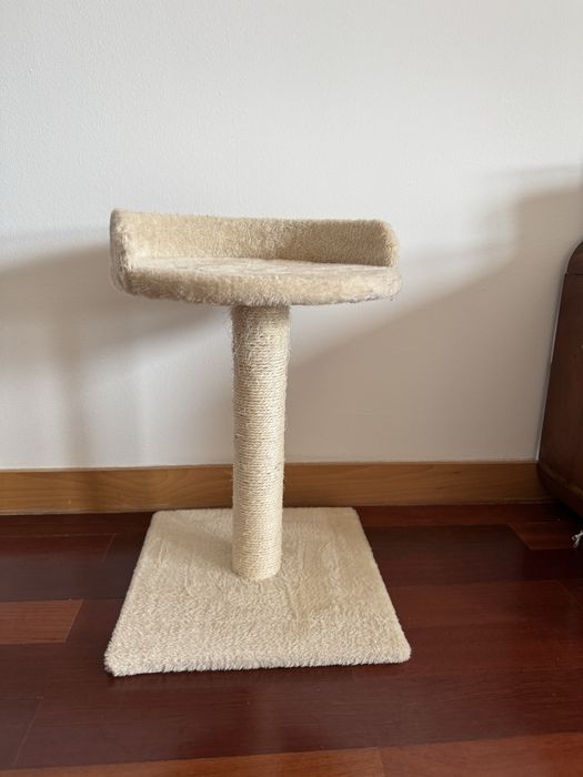 Arranhador gato com 1 mês de uso