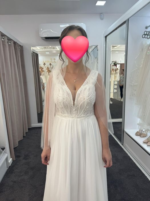 Suknia Ślubna roz. 40 kolekcja 2025 Chassmi