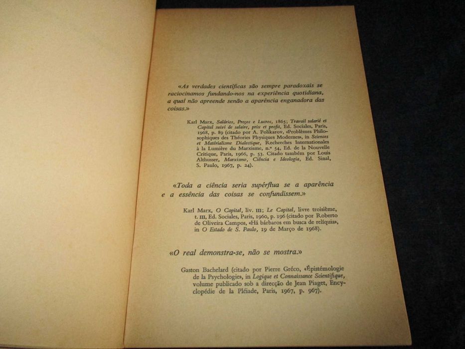 Livro Da História-Crónica à História-Ciência