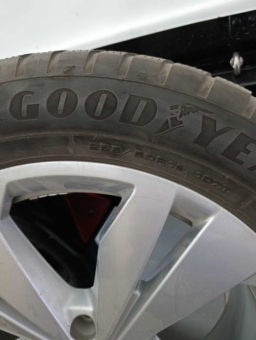 jantes 19 usadas com pneus (volkswagen)