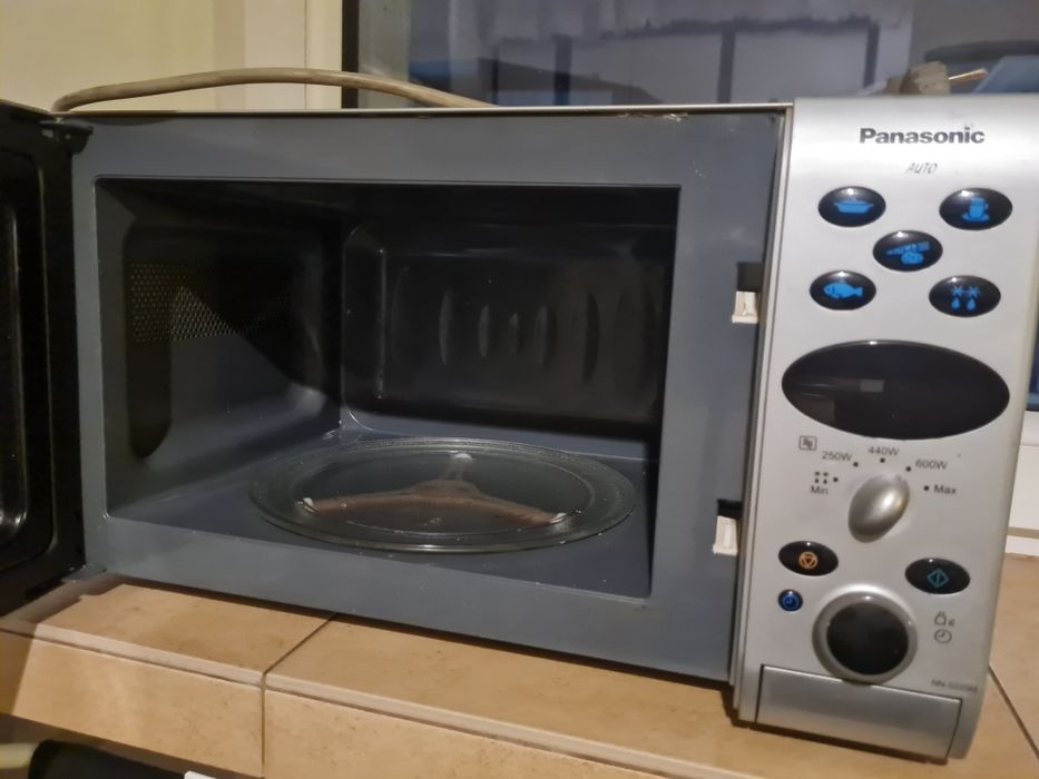 Mikrofalowka Panasonic używana stan bdb
