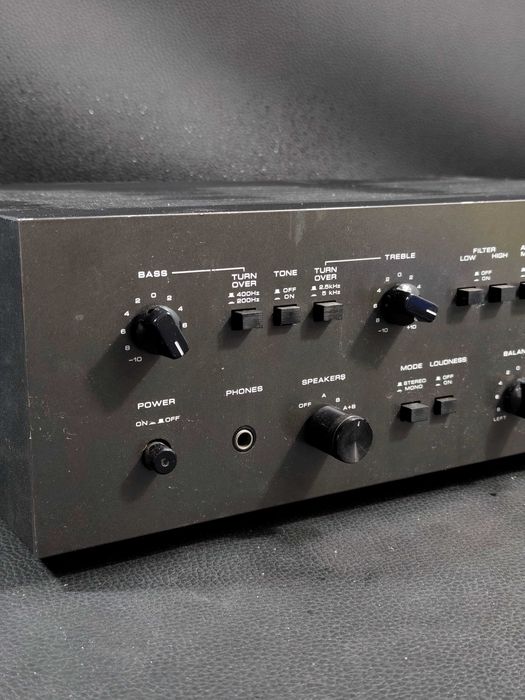 Wzmacniacz Akai AM-2400