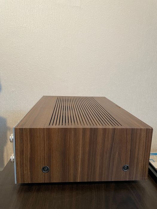 Wzmacniacz AKAI AM-2400