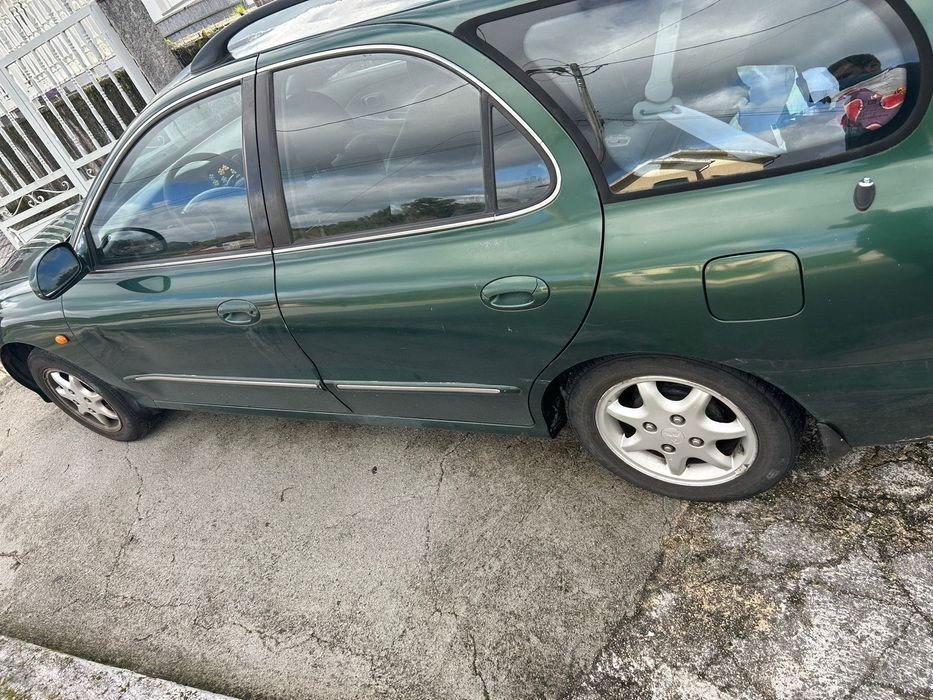 Hyundai lantra 1.6 16v-1999