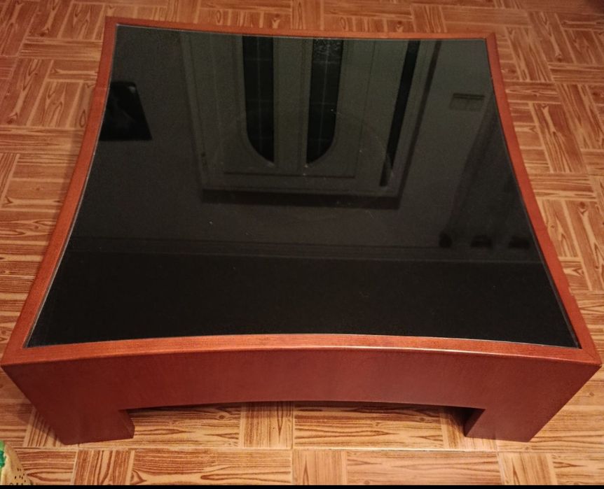 Mesa centro madeira vidro preto