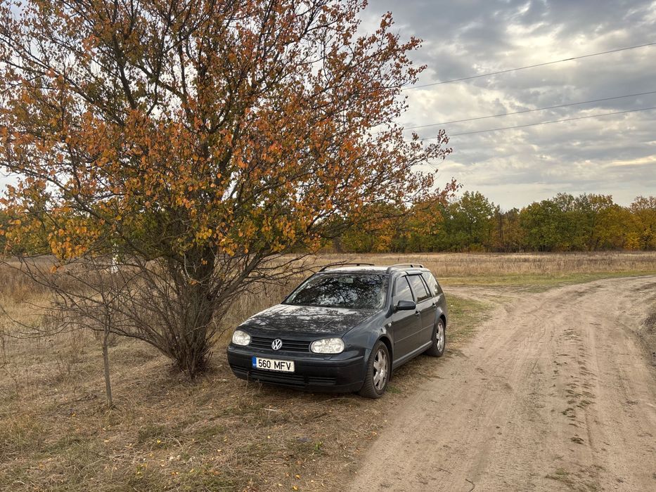 Volkswagen Golf 4 1.6 MPI універсал 2006