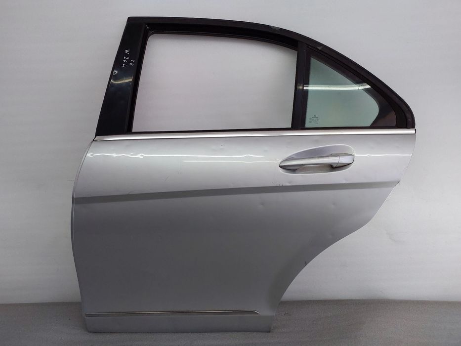 Porta trás esquerda MERCEDES-BENZ Classe C (W204)