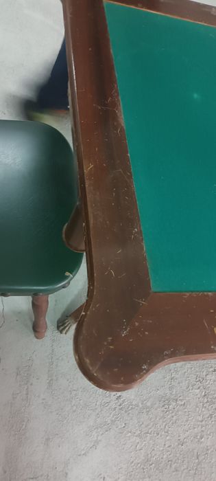 Omjunto mesa de jogos e 2 cadeiras