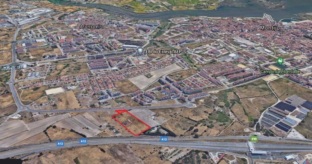 Terreno com 23.697 m2 entre a circular externa e A12 - Montijo