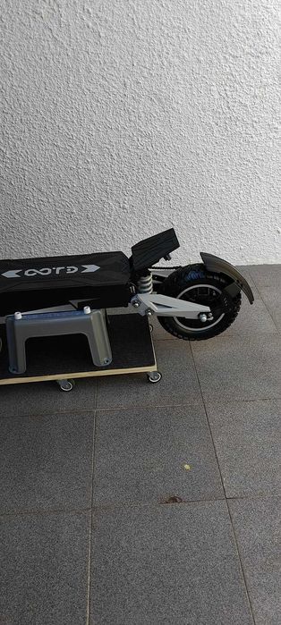 Trotinete OOTD T10 versão superior com 18AH -NOVA